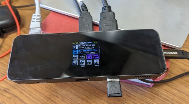 DockCase Smart Hub