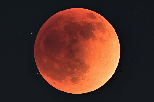 May 15, 2022: the night of the Super Flower Blood Moon, and a total lunar eclipse.